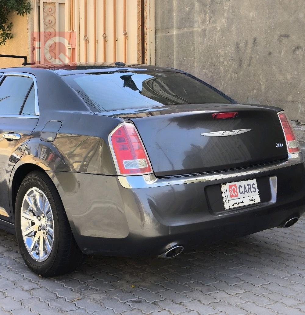 Chrysler 300